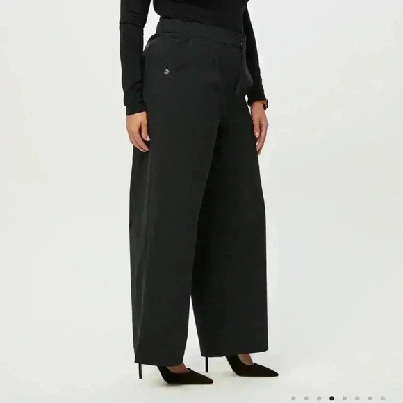 FIGSPRO women’s black High Waisted Wide Leg
Trousers size MP preloved no flaws - Picture 5 of 10